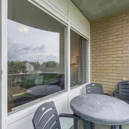 Apartment Lovely For 4 People