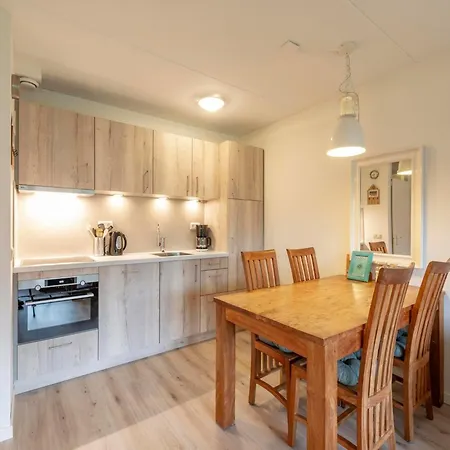 Apartment In Near Dunes